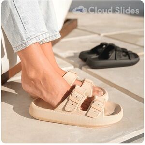 Cloud Slides Sandals Oat Latte Woman Size 9